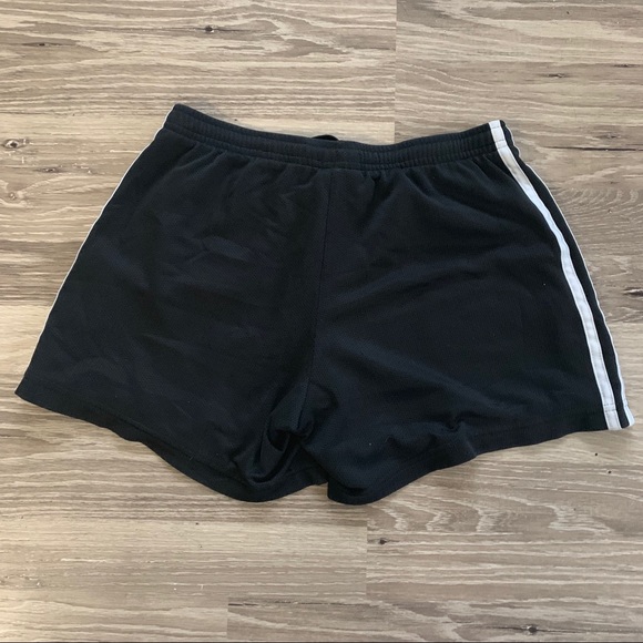 Adidas shorts - Picture 2 of 4